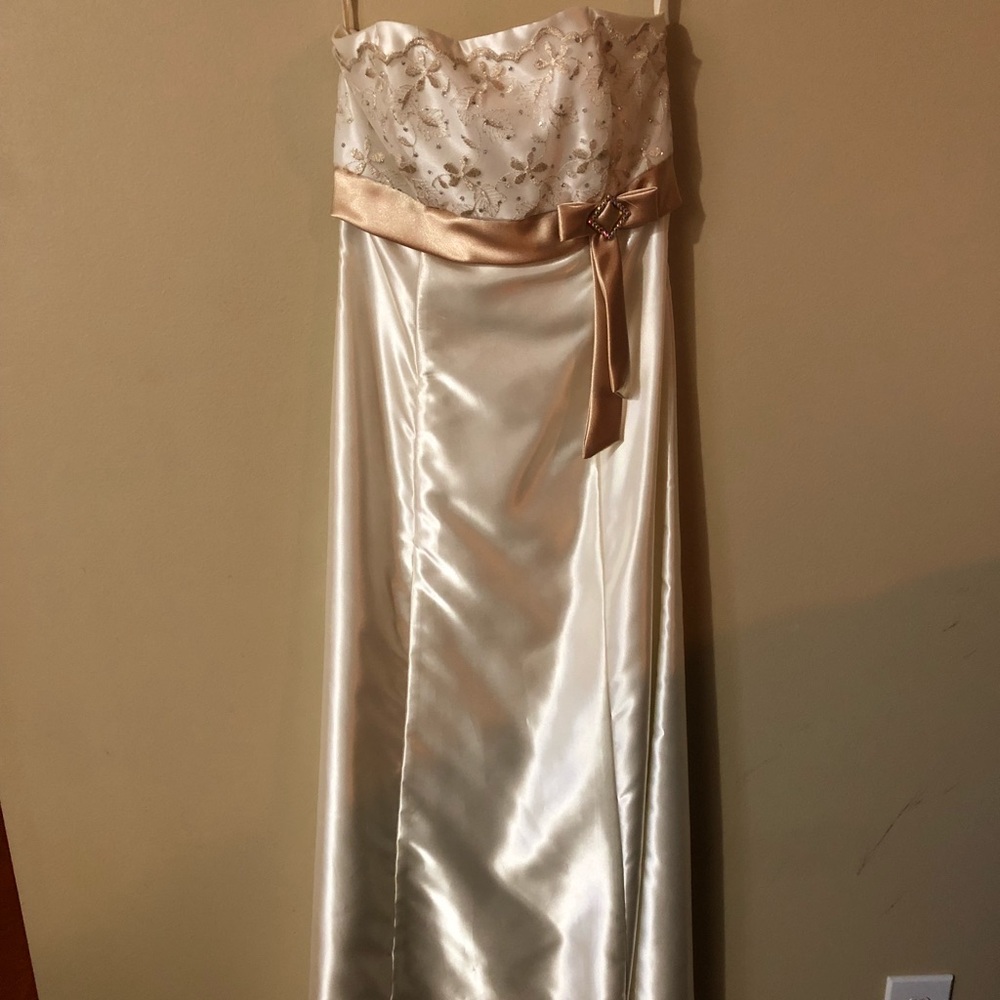 Jessica McClintockfor Gunne Sax formal dress